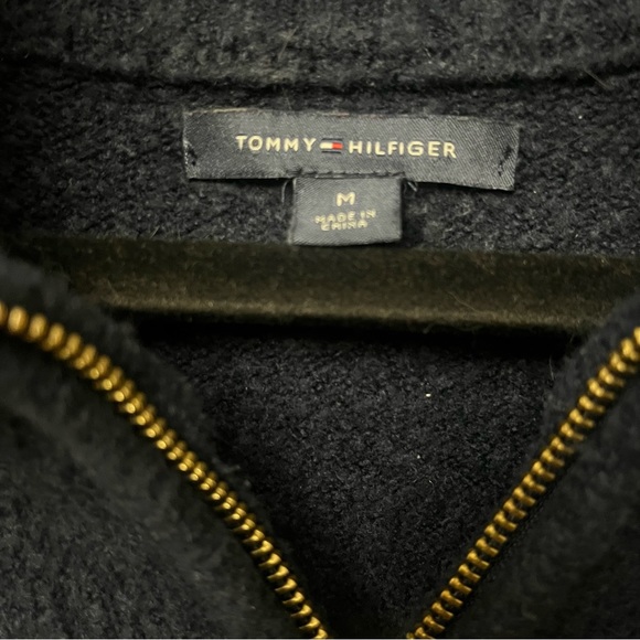 Tommy Navy blue base Buffalo plaid. Zip up H & Cursive logo - Picture 2 of 3